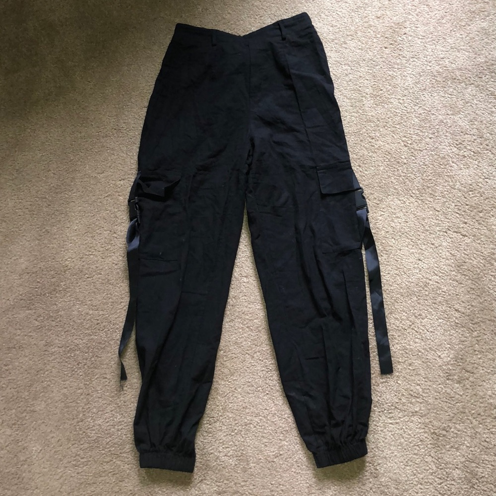 black fitted pants size small with buckles